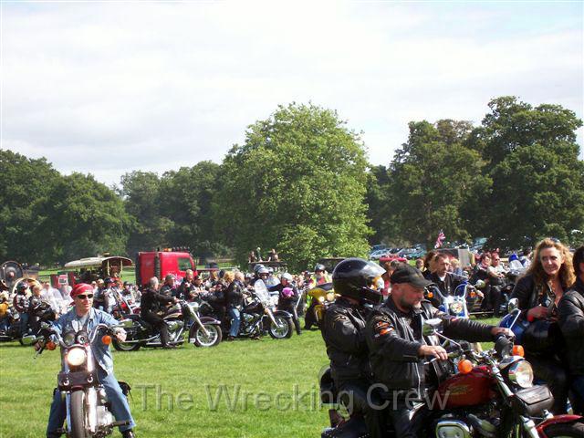 Baildon 2007 Angie - Paul - Mikaela (250).JPG